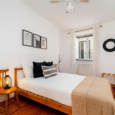 Апартаменты Whome Experience Like A Local In Alfama *